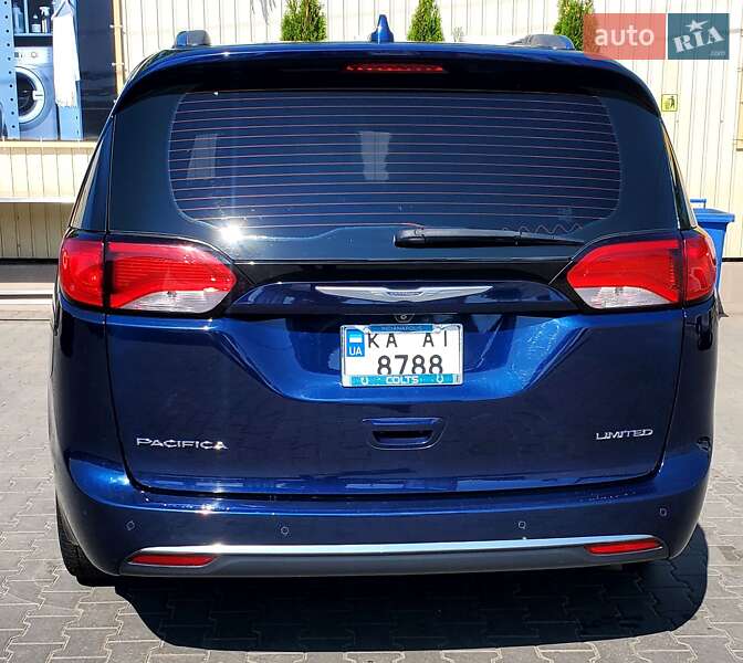 Мінівен Chrysler Pacifica 2016 в Києві фото 2 Мінівен Chrysler Pacifica 2016 в Києві