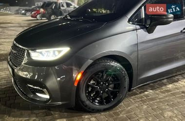 Мінівен Chrysler Pacifica 2021 в Києві