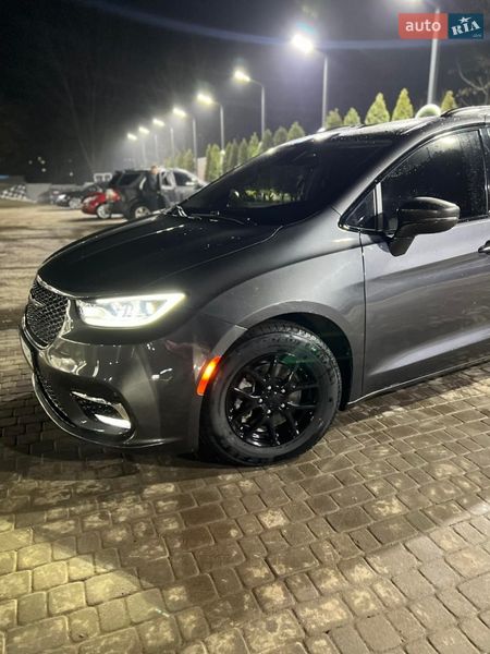 Chrysler Pacifica 2021