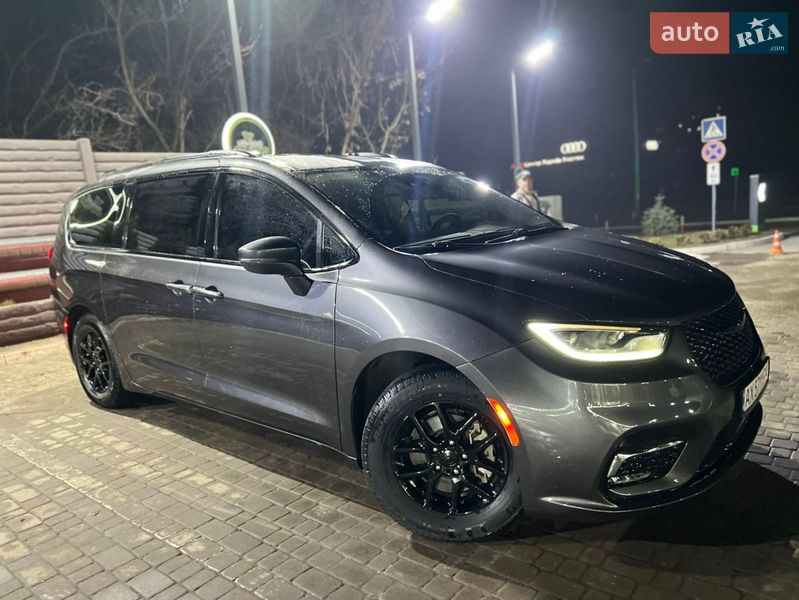 Chrysler Pacifica 2021