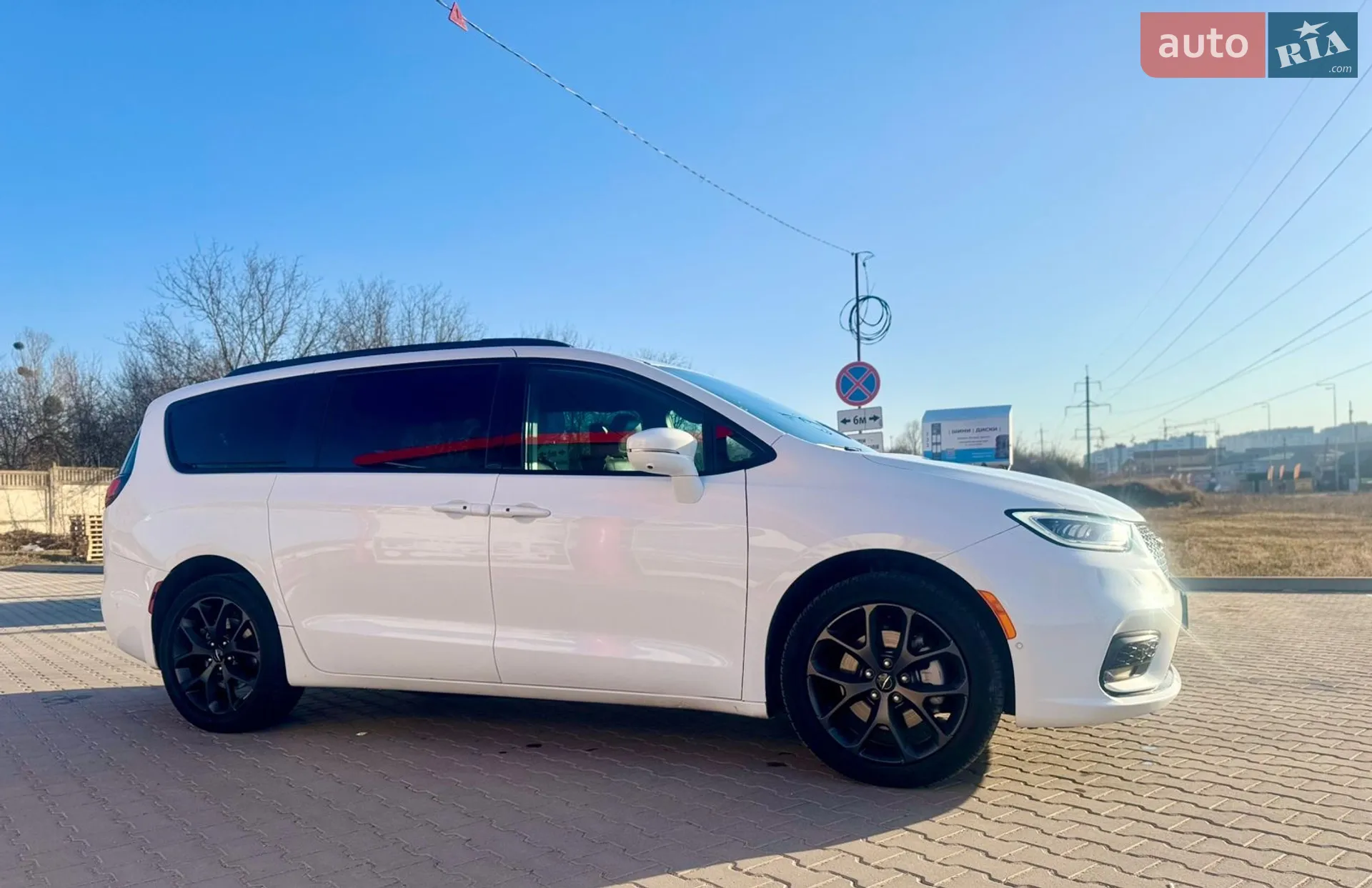 2021 Chrysler Pacifica - мініатюра 11