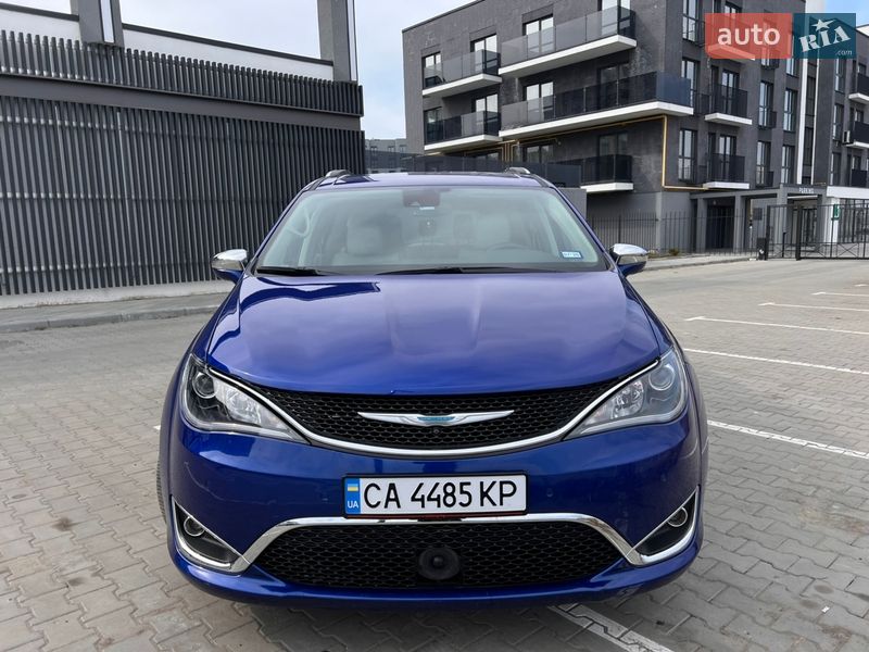 Минивэн Chrysler Pacifica 2020 в Черкассах