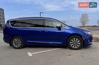 Минивэн Chrysler Pacifica 2020 в Черкассах