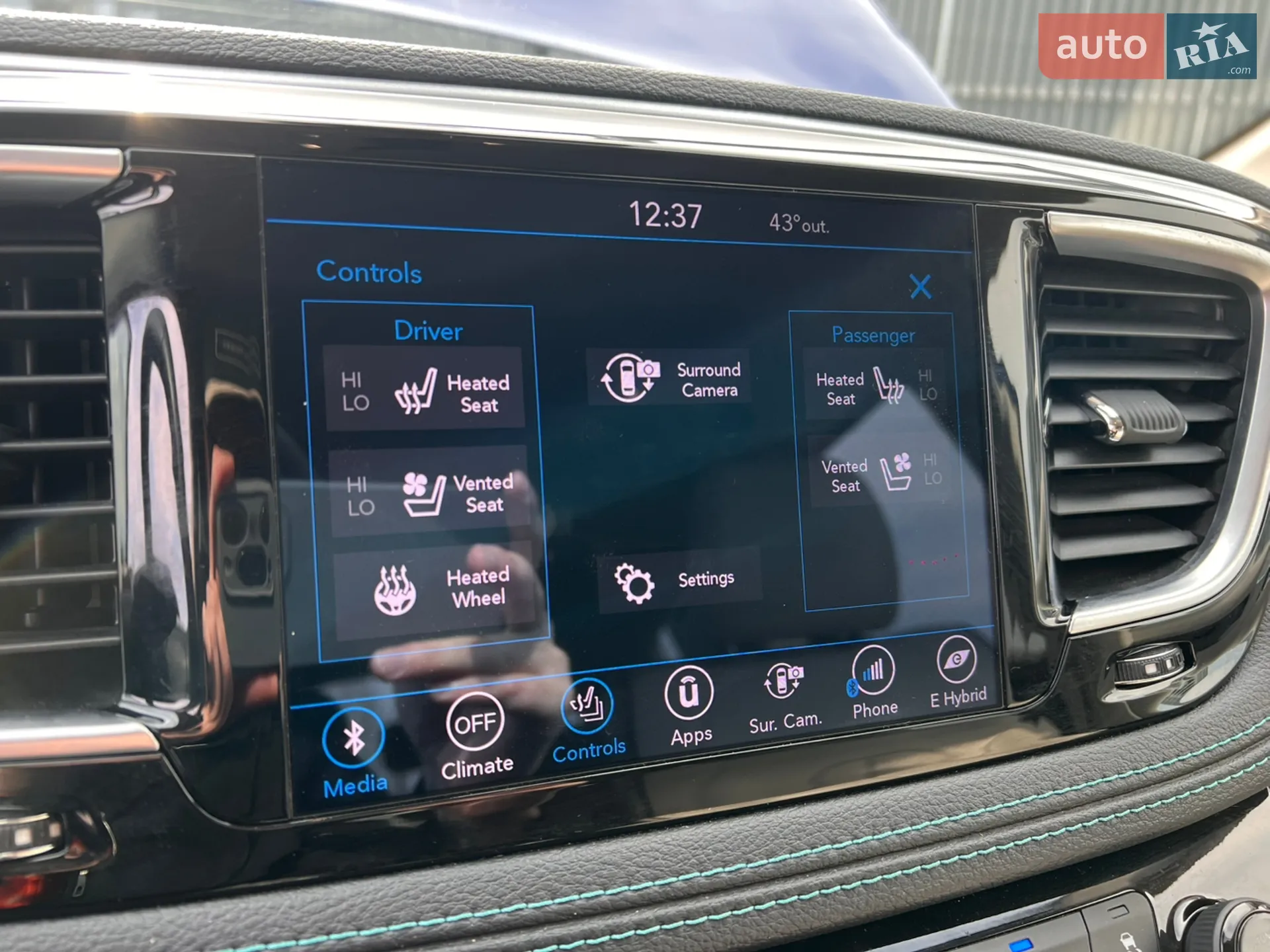 2020 Chrysler Pacifica - мініатюра 28