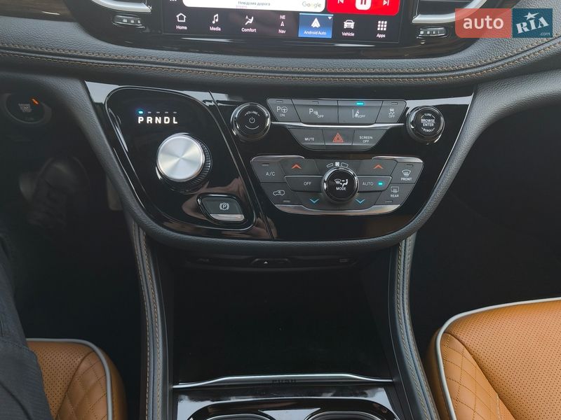 Минивэн Chrysler Pacifica 2023 в Киеве
