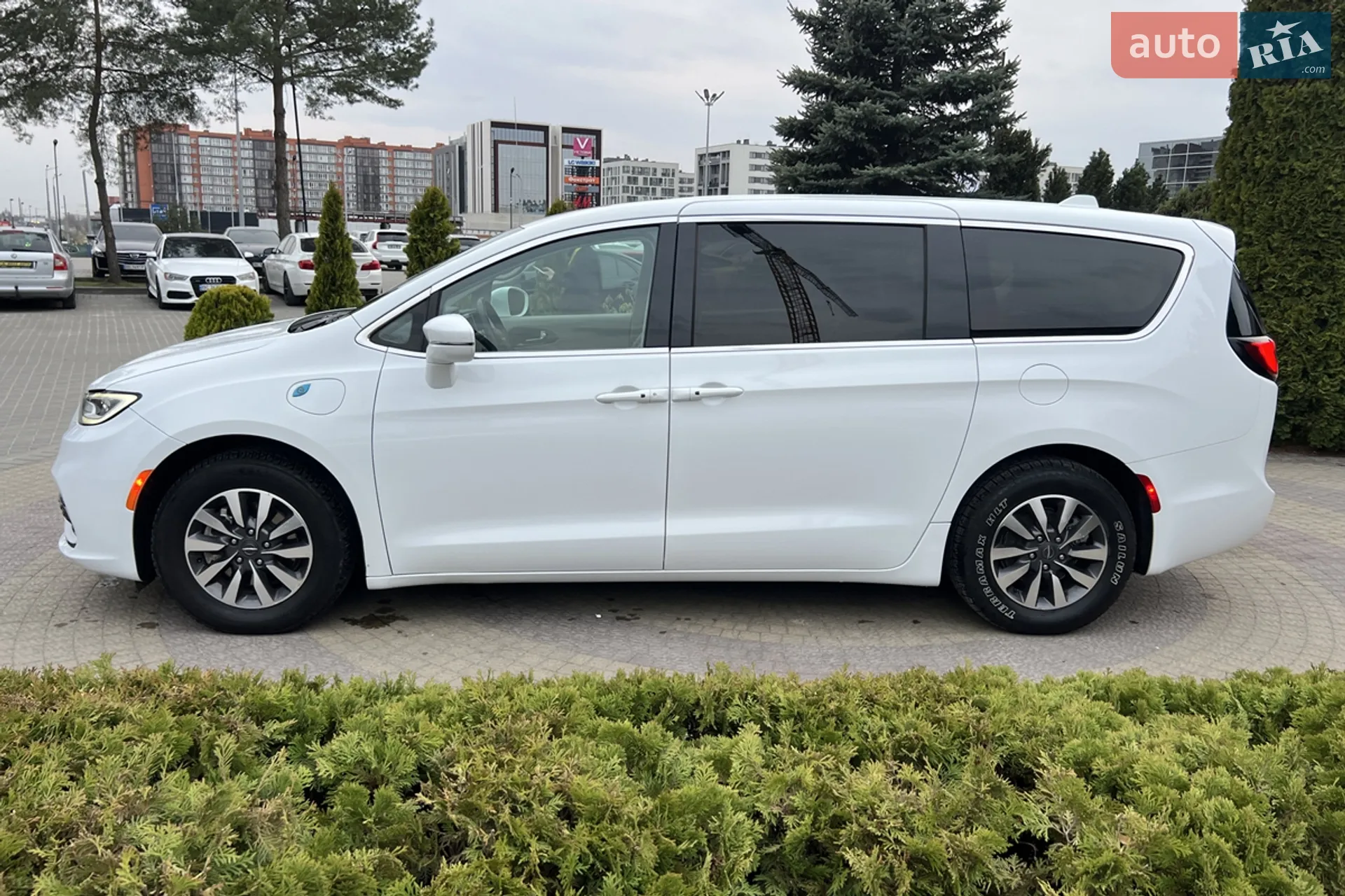 2022 Chrysler Pacifica - мініатюра 4