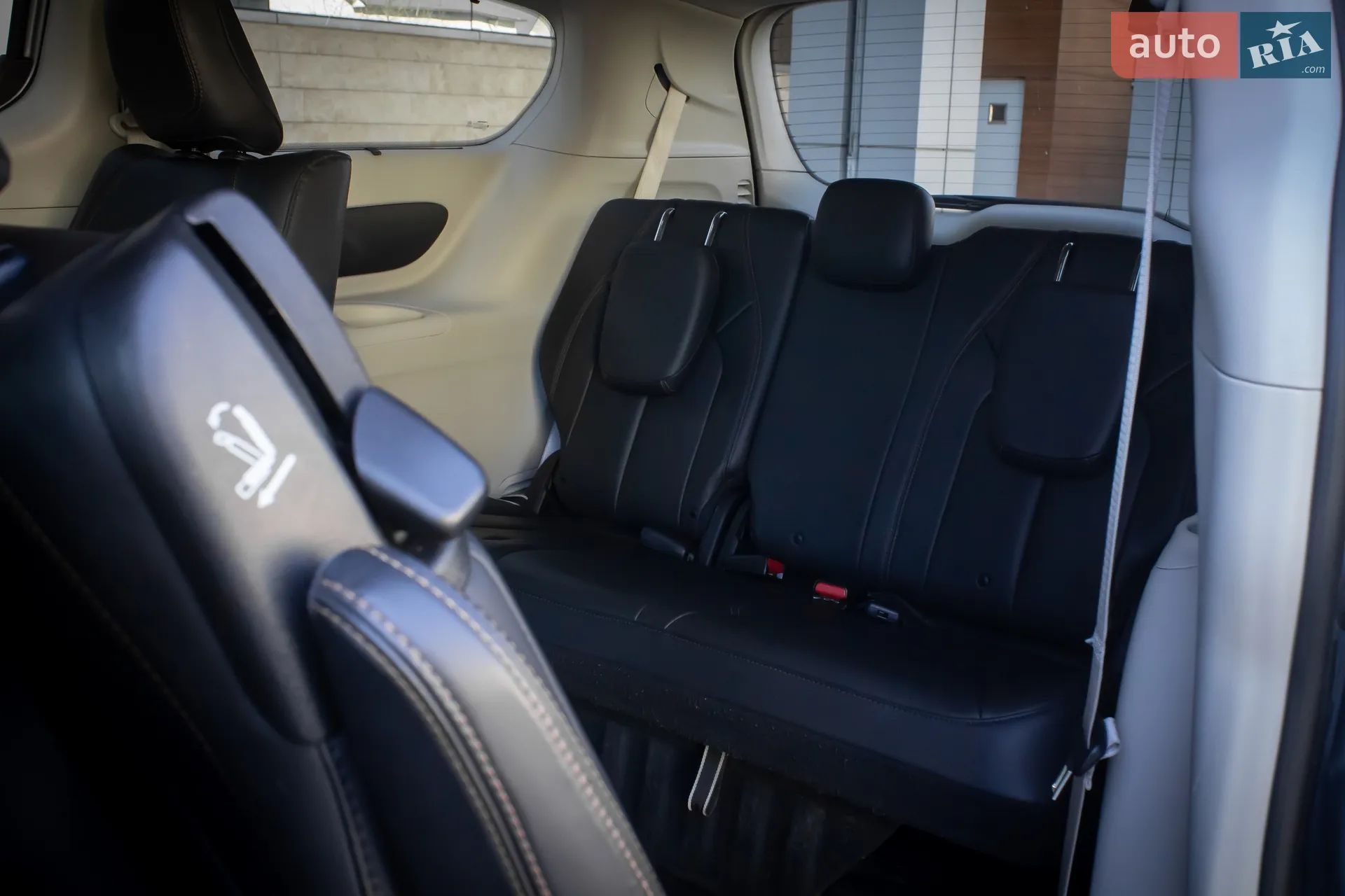 2019 Chrysler Pacifica - мініатюра 14