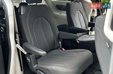 Мінівен Chrysler Pacifica 2019 в Одесі