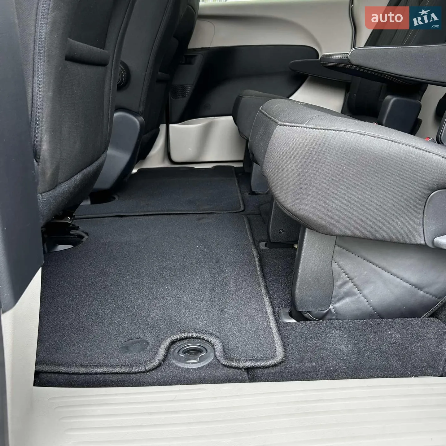 2019 Chrysler Pacifica - мініатюра 27