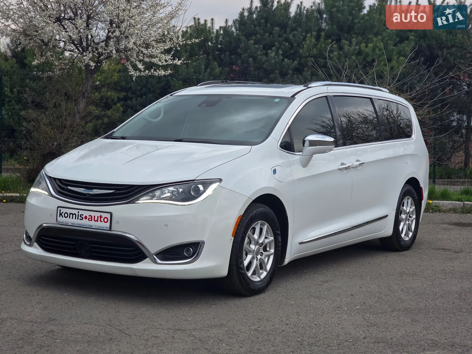 2017 Chrysler Pacifica - мініатюра 11