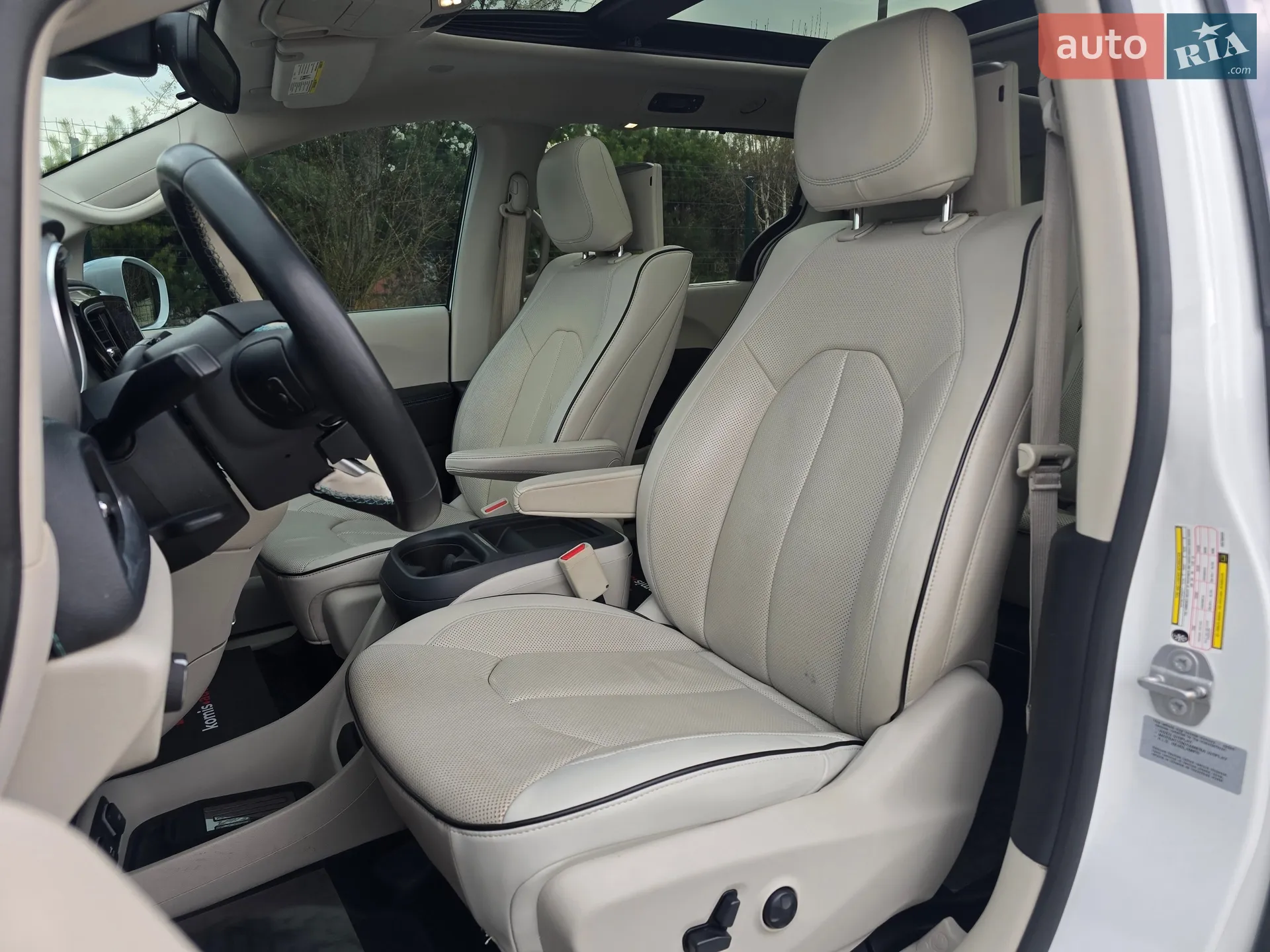2017 Chrysler Pacifica - мініатюра 44