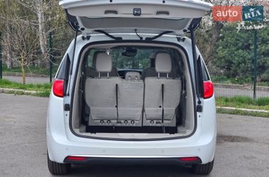 Минивэн Chrysler Pacifica 2017 в Хмельницком