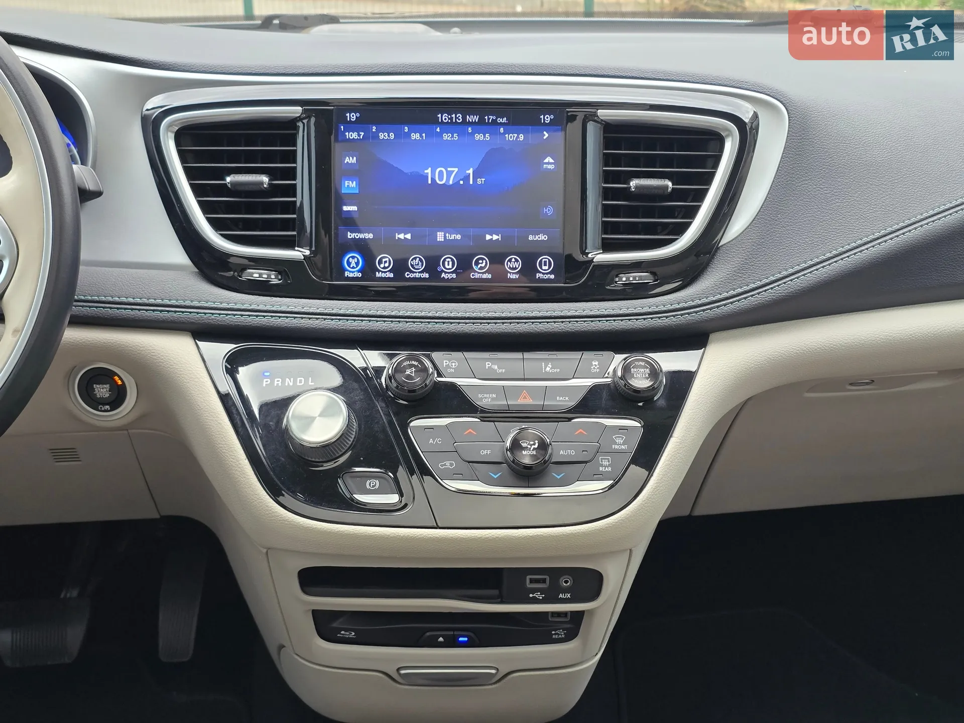 2017 Chrysler Pacifica - мініатюра 56