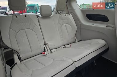 Минивэн Chrysler Pacifica 2017 в Хмельницком