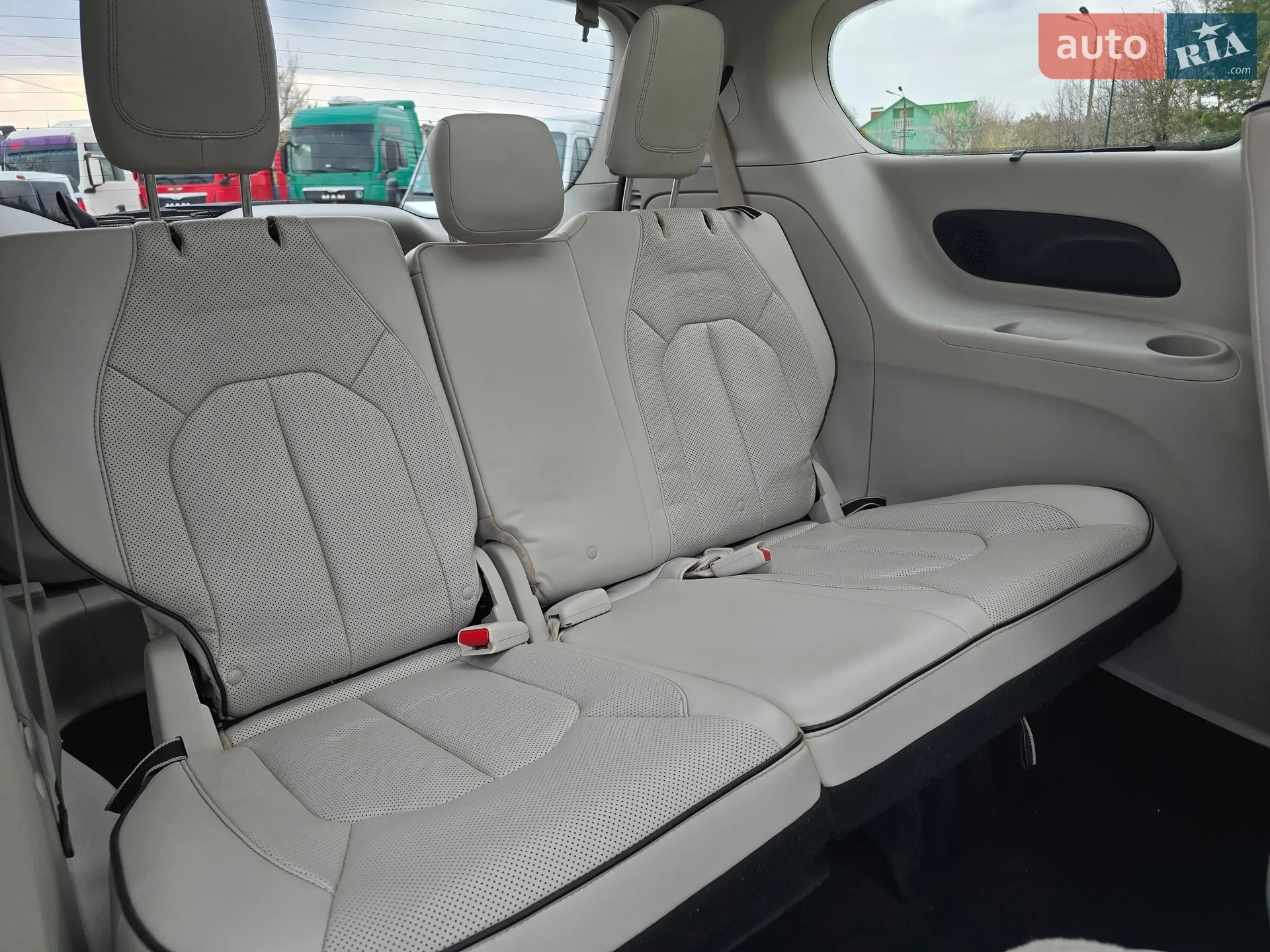 2017 Chrysler Pacifica - мініатюра 109