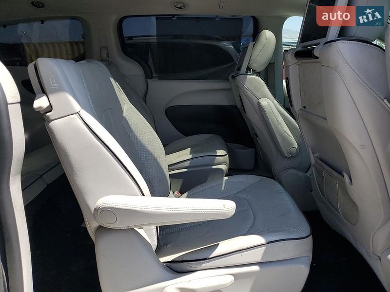 Минивэн Chrysler Pacifica 2020 в Житомире