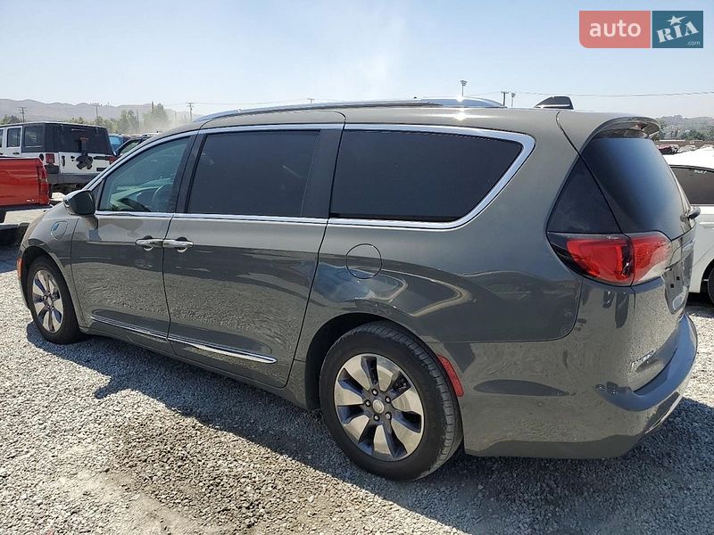 Минивэн Chrysler Pacifica 2020 в Житомире