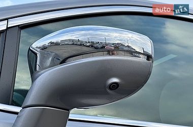 Минивэн Chrysler Pacifica 2017 в Киеве
