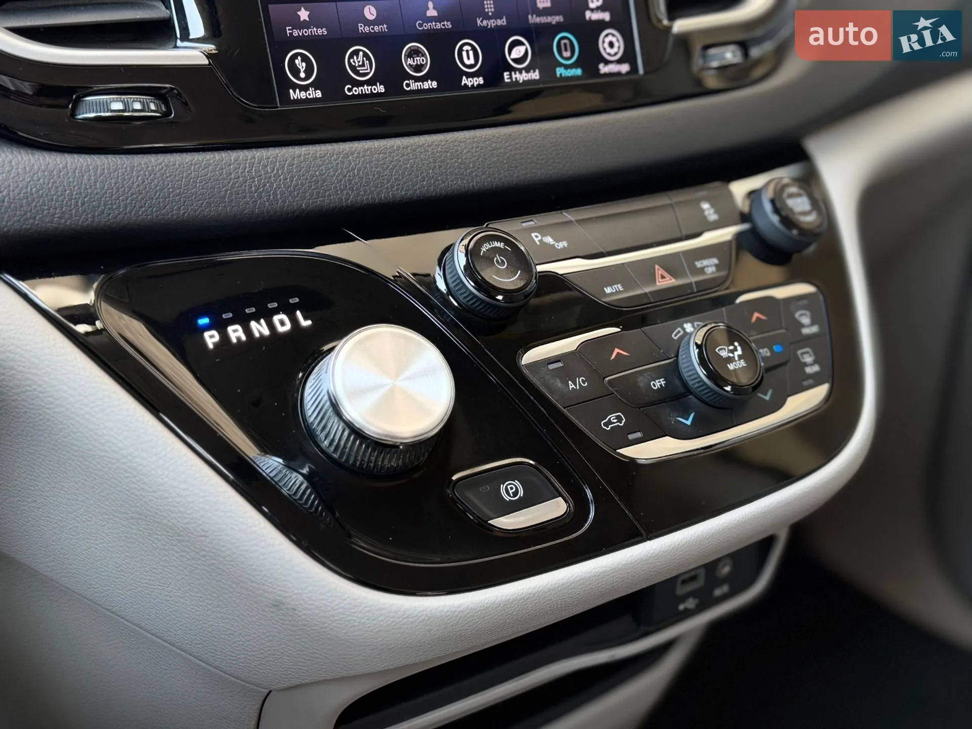 2018 Chrysler Pacifica - мініатюра 9