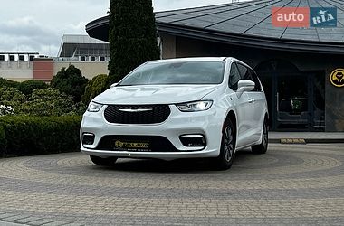 Мінівен Chrysler Pacifica 2022 в Львові