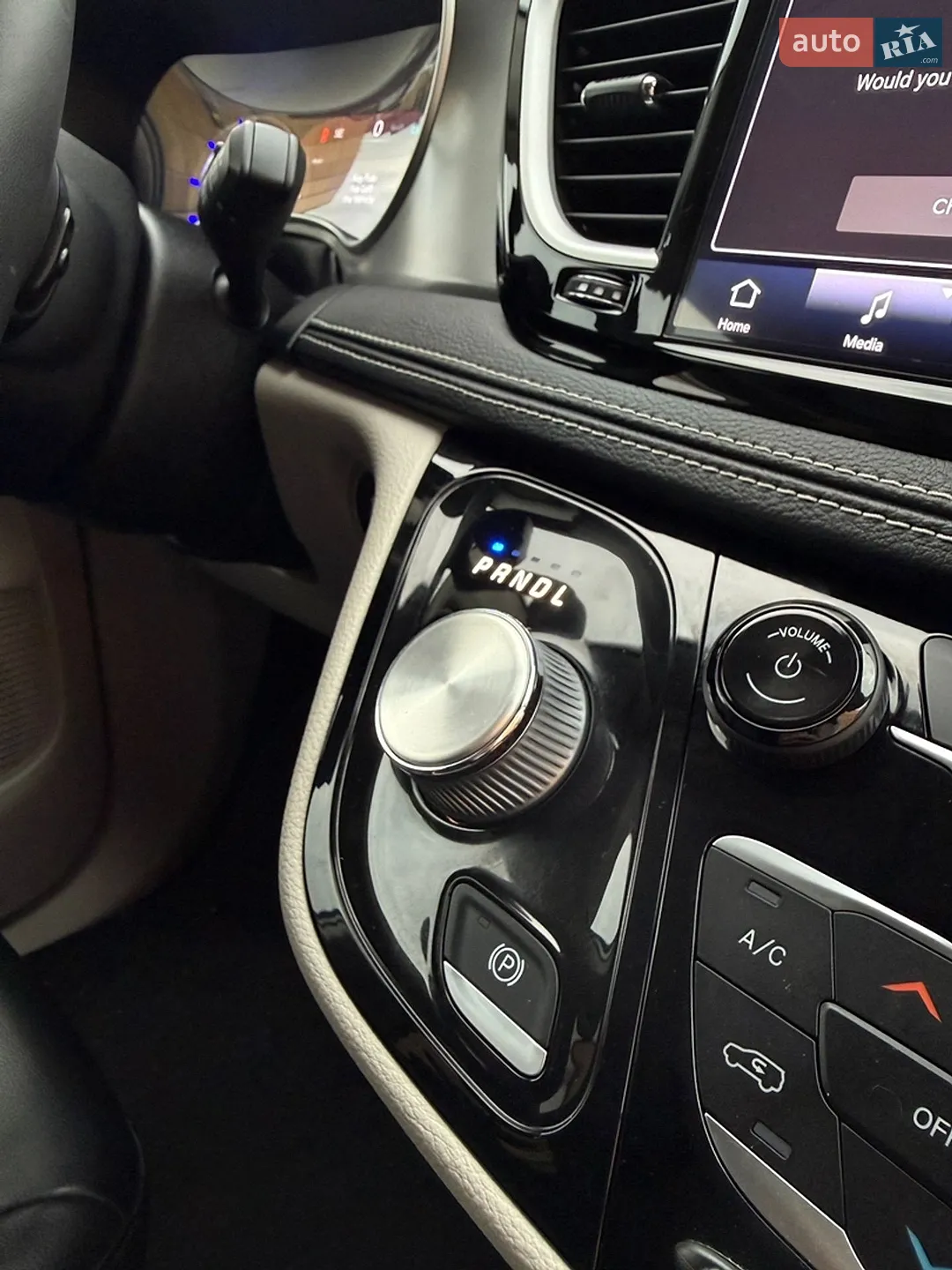 2022 Chrysler Pacifica - мініатюра 40