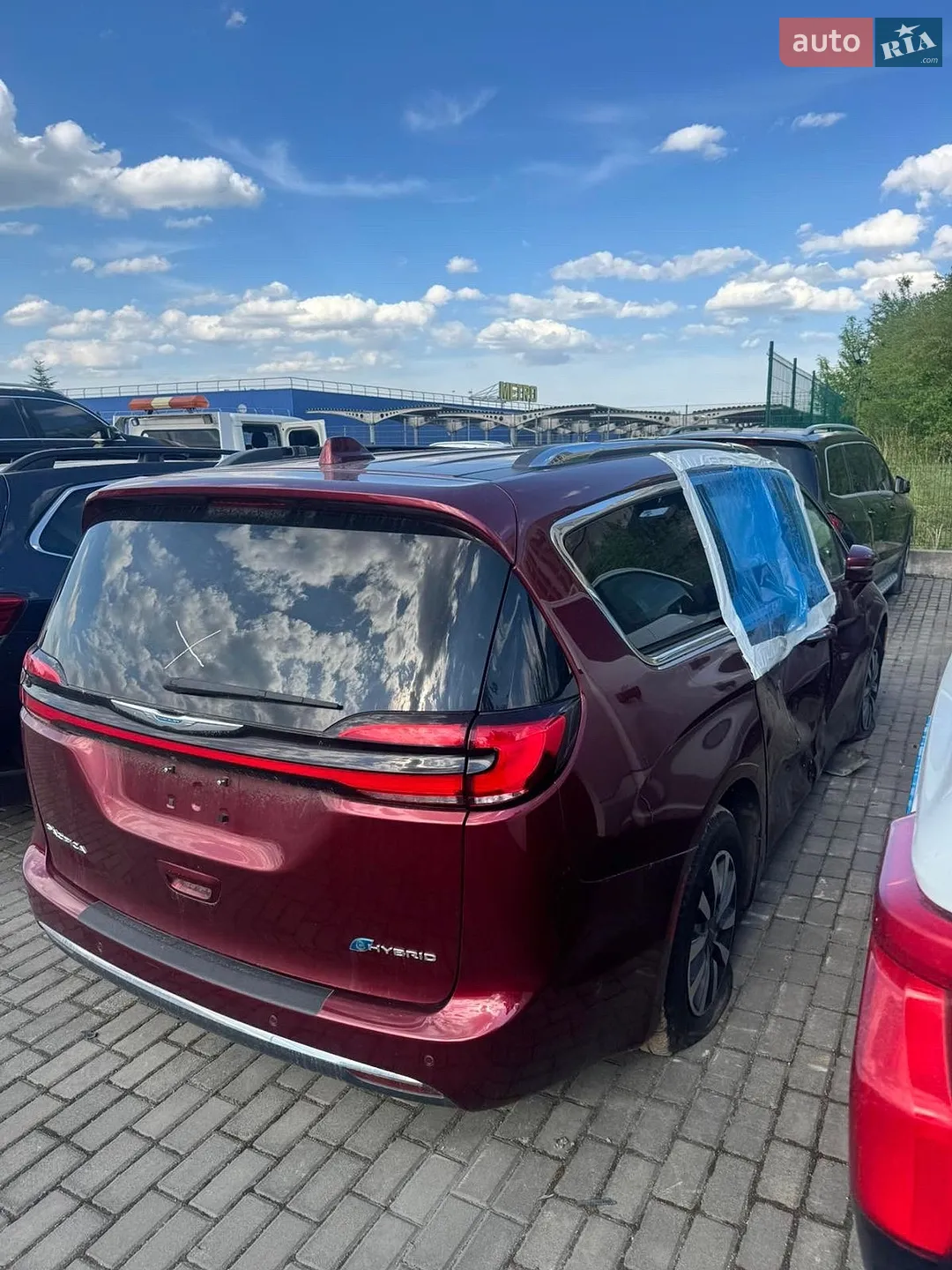 2021 Chrysler Pacifica - мініатюра 24