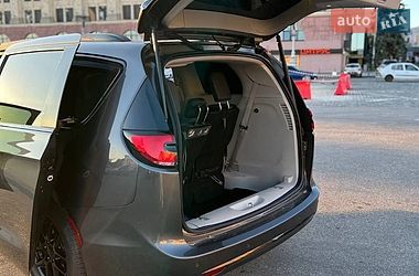 Минивэн Chrysler Pacifica 2021 в Харькове