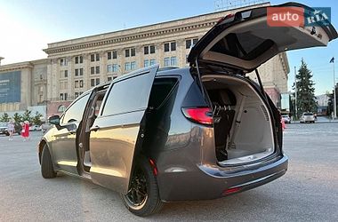 Минивэн Chrysler Pacifica 2021 в Харькове