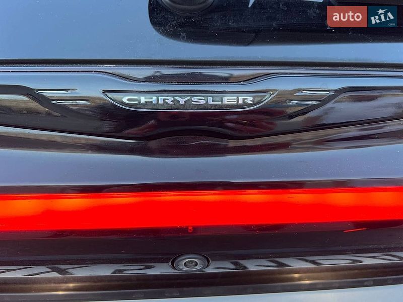 Мінівен Chrysler Pacifica 2021 в Харкові