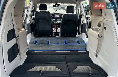 Минивэн Chrysler Pacifica 2021 в Харькове