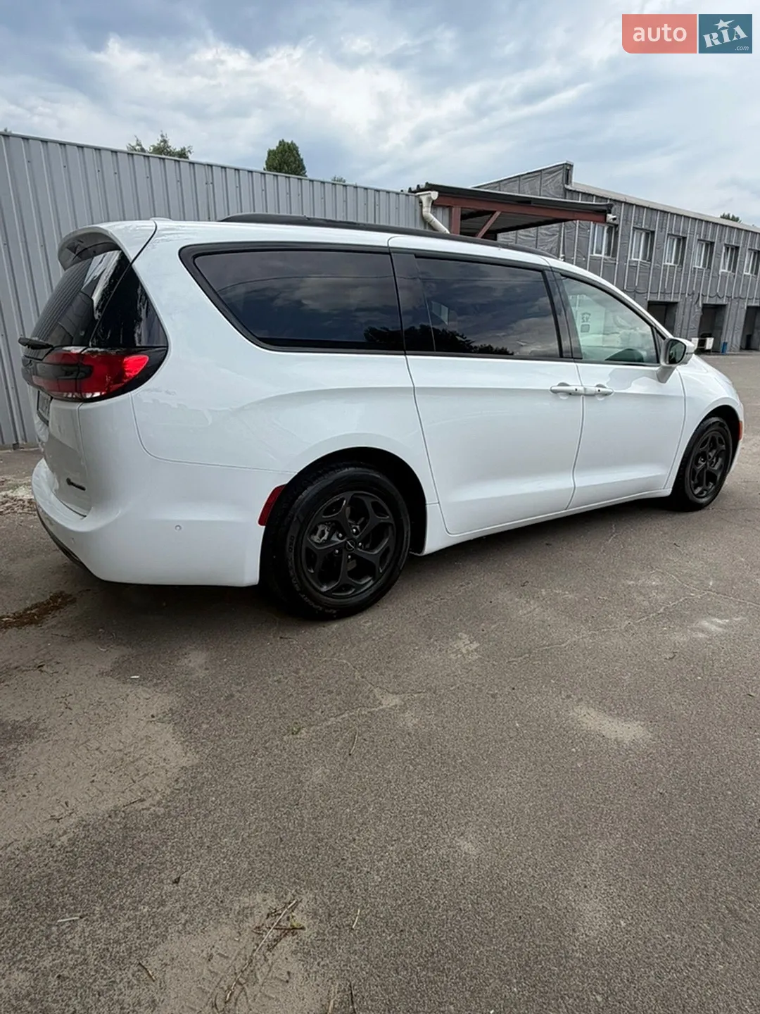 2020 Chrysler Pacifica - мініатюра 5