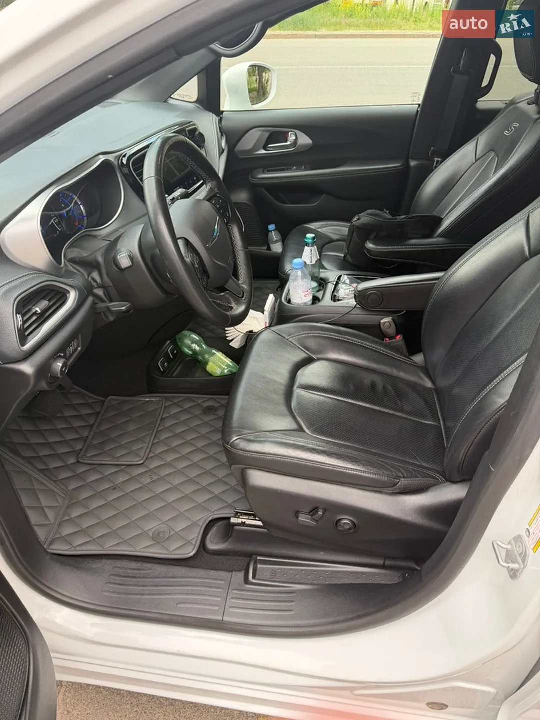 2020 Chrysler Pacifica - мініатюра 14