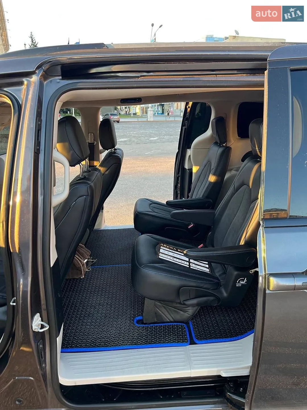 2021 Chrysler Pacifica - мініатюра 15