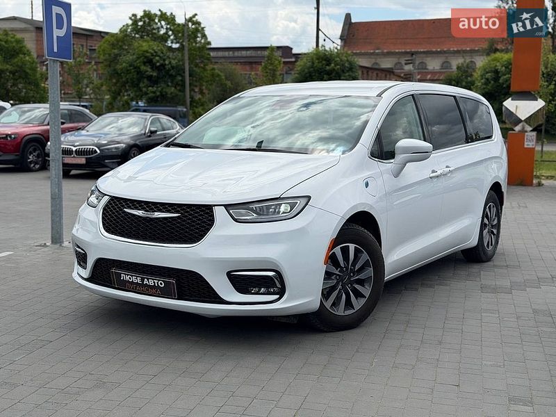 Минивэн Chrysler Pacifica 2022 в Львове
