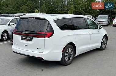 Минивэн Chrysler Pacifica 2022 в Львове