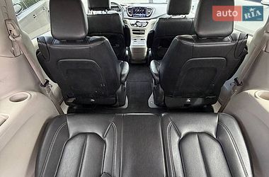 Минивэн Chrysler Pacifica 2022 в Львове