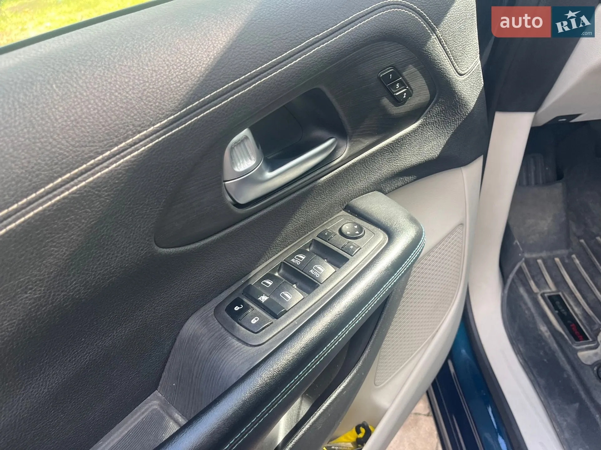 2021 Chrysler Pacifica - мініатюра 8