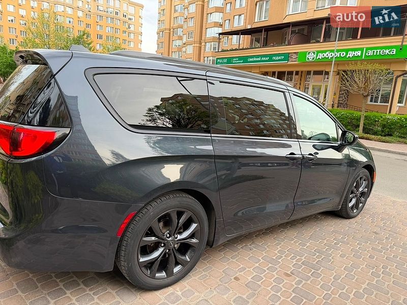 Мінівен Chrysler Pacifica 2019 в Києві фото 5 Мінівен Chrysler Pacifica 2019 в Києві