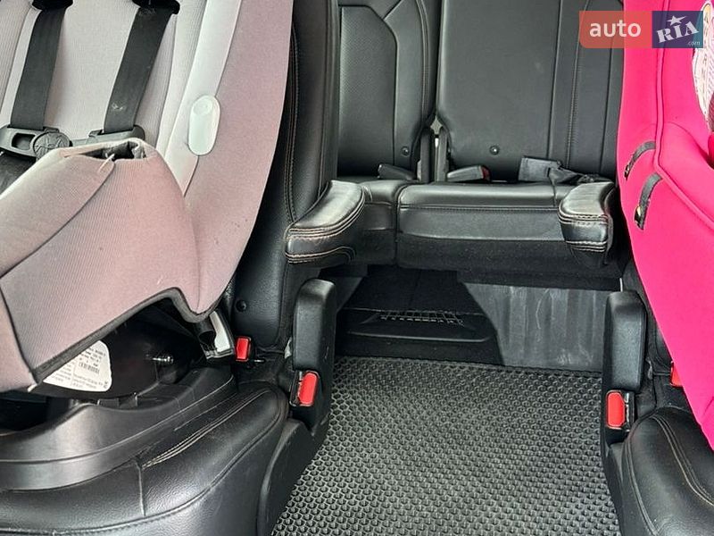 Универсал Chrysler Pacifica 2019 в Ровно