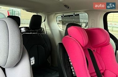 Универсал Chrysler Pacifica 2019 в Ровно