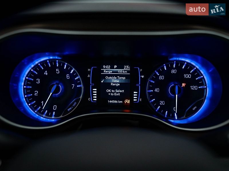 Мінівен Chrysler Pacifica 2018 в Києві