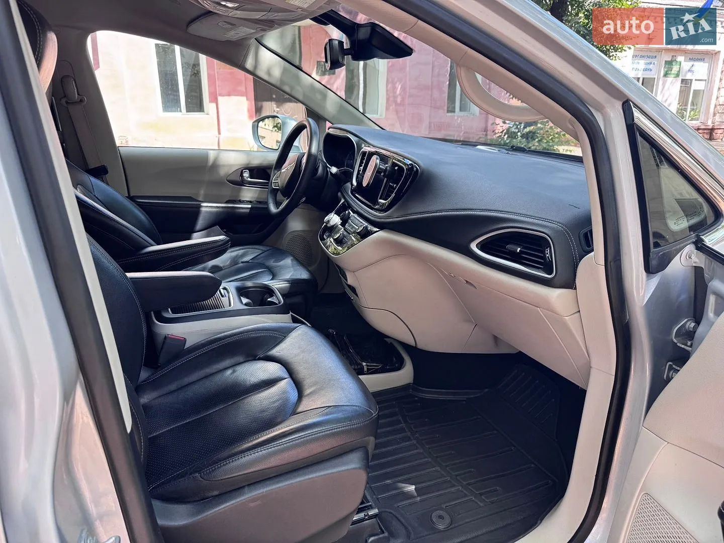 2022 Chrysler Pacifica - мініатюра 12