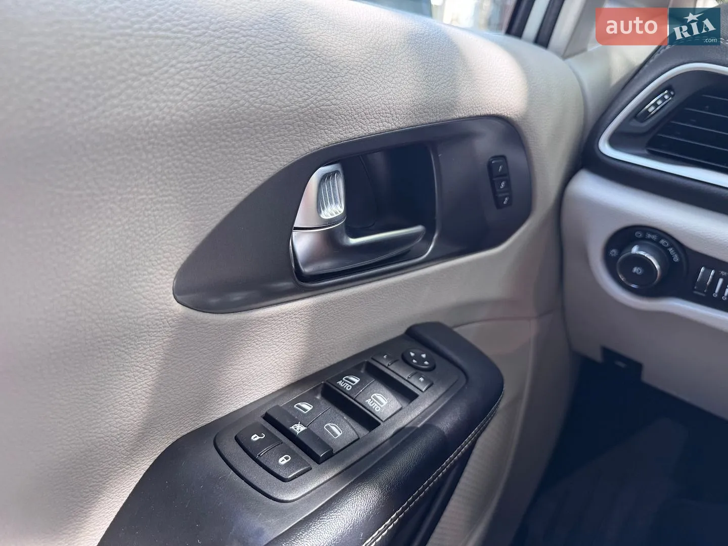 2022 Chrysler Pacifica - мініатюра 19