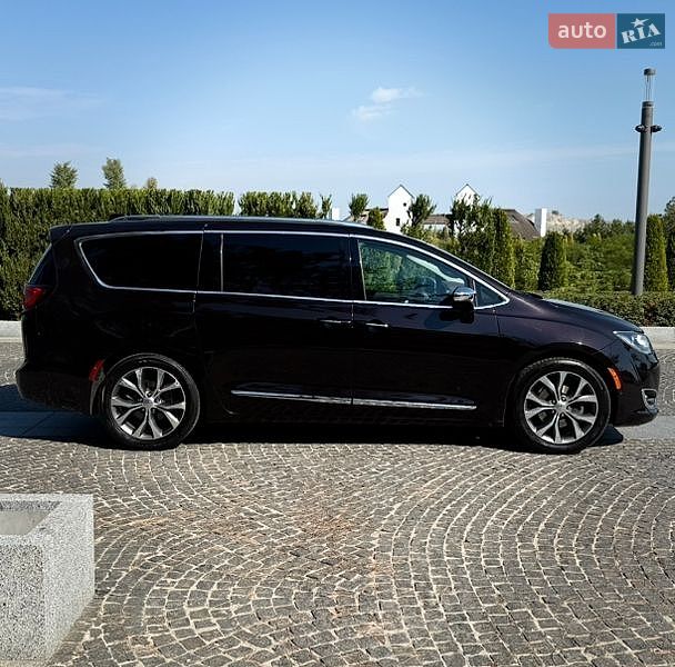 Минивэн Chrysler Pacifica 2016 в Днепре фото 7 Минивэн Chrysler Pacifica 2016 в Днепре