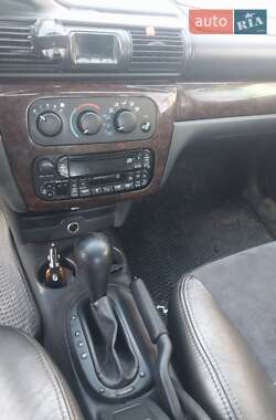 Седан Chrysler Sebring 2003 в 