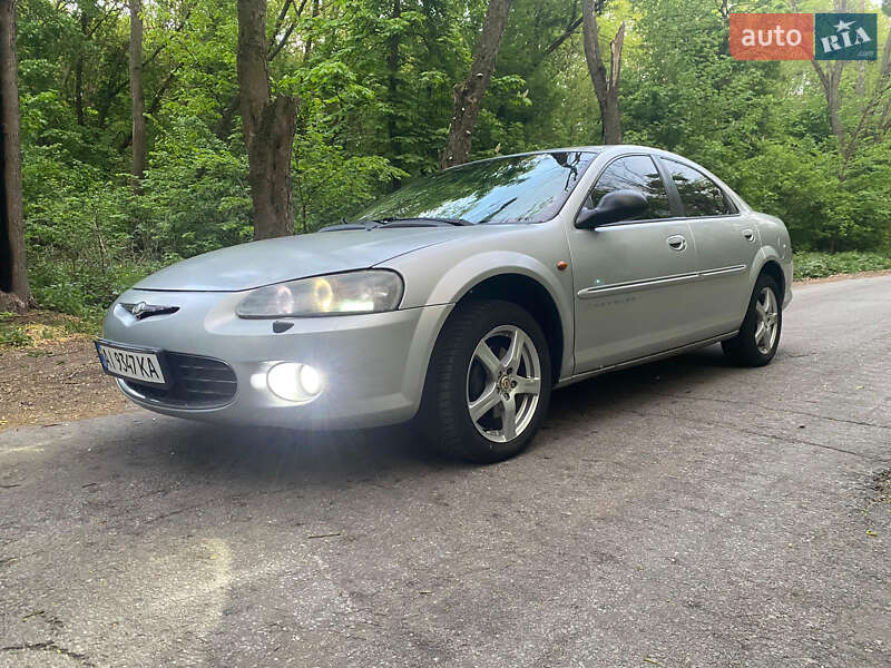 Седан Chrysler Sebring 2001 в Яготине