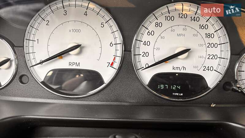 Седан Chrysler Sebring 2004 в Вышгороде