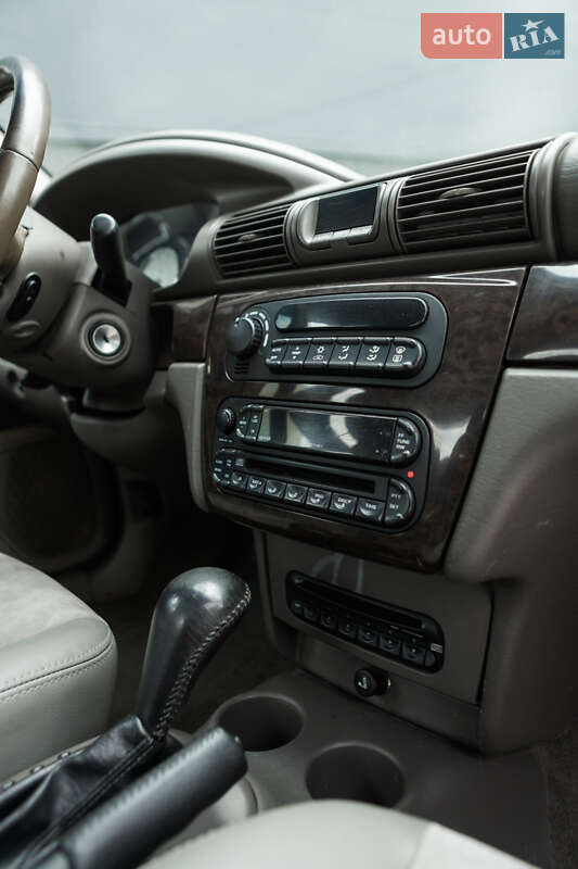 Седан Chrysler Sebring 2006 в Києві