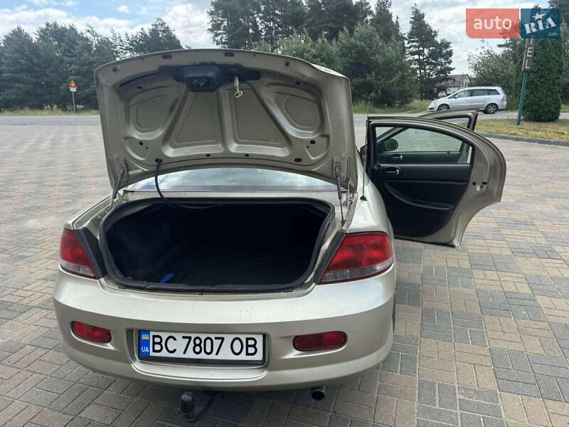 Седан Chrysler Sebring 2006 в Судовой Вишне