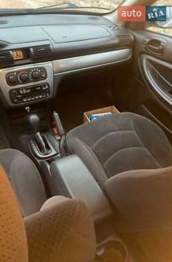 Седан Chrysler Sebring 2004 в 